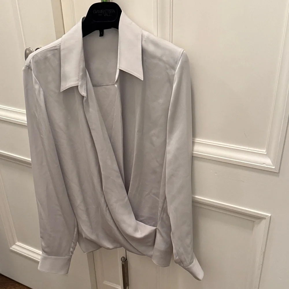 Theory wrap blouse 100%silk S
